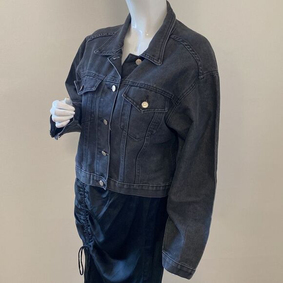 Watch LA Vintage 90s Women's Washed Black Oversized Denim Jean Jacket - Picture 4 of 6